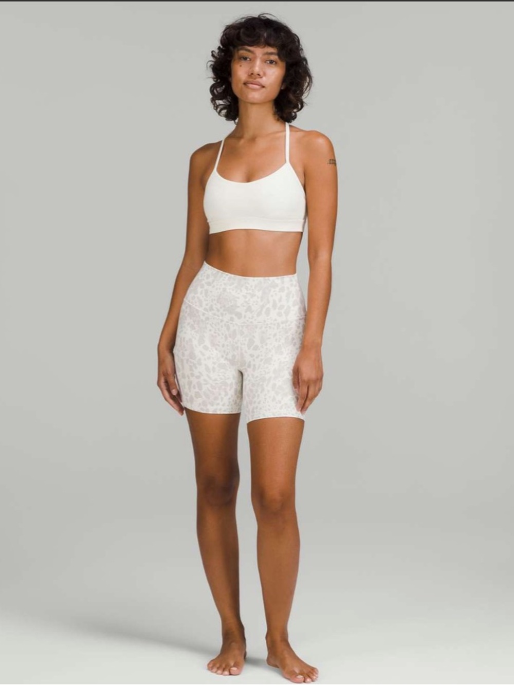 Lululemon Align High Rise Short 6” in Cheetah Camp Antique White Multi Size 6 - Picture 6 of 7